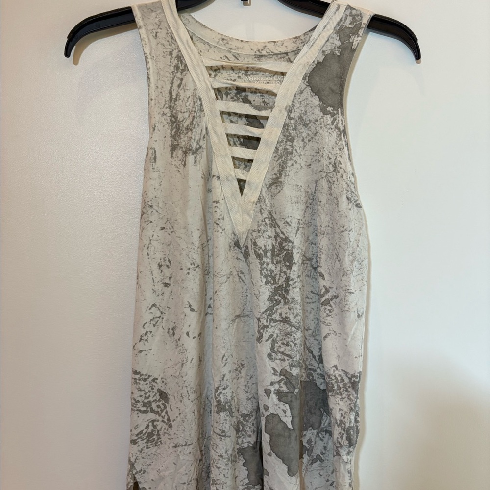 American Eagle Outfitters Grey and White Sleeveless Cut Out Tank Top